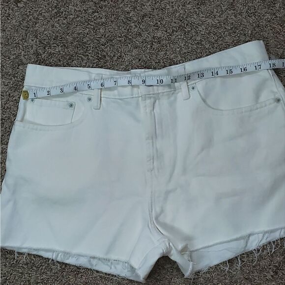Lucky Brand White Cut-Off Denim Shorts - Picture 4 of 7